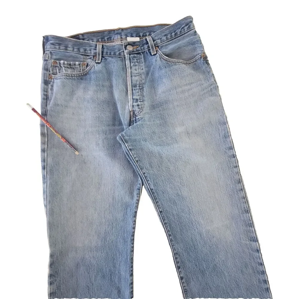 Levis title vintage